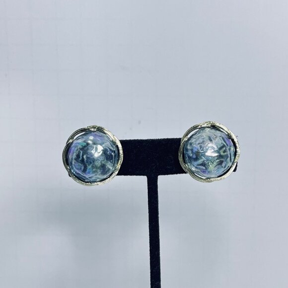 Lisner Jewelry - Vintage Lisner Gold Tone & Blue Domed Clip-On Earrings Signed (5613)